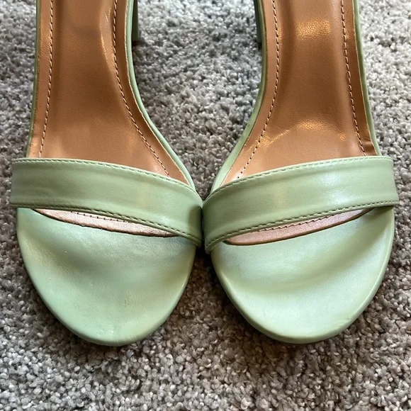 NWOT Mint Colored Sandals - Picture 4 of 6